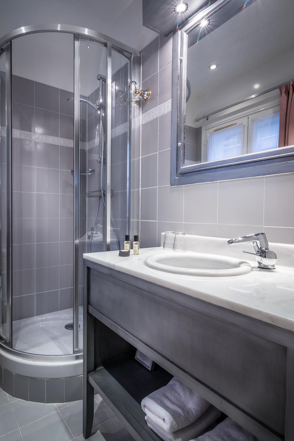 Champerret Heliopolis Hotel